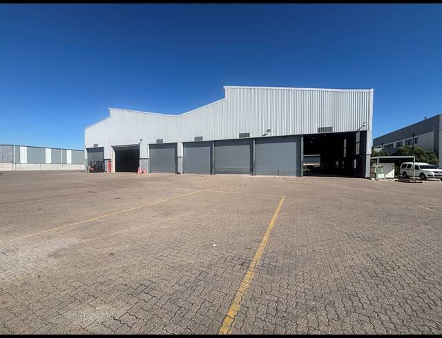 2,350M² WAREHOUSE TO LET IN BLACKHEATH INDUSTRIAL